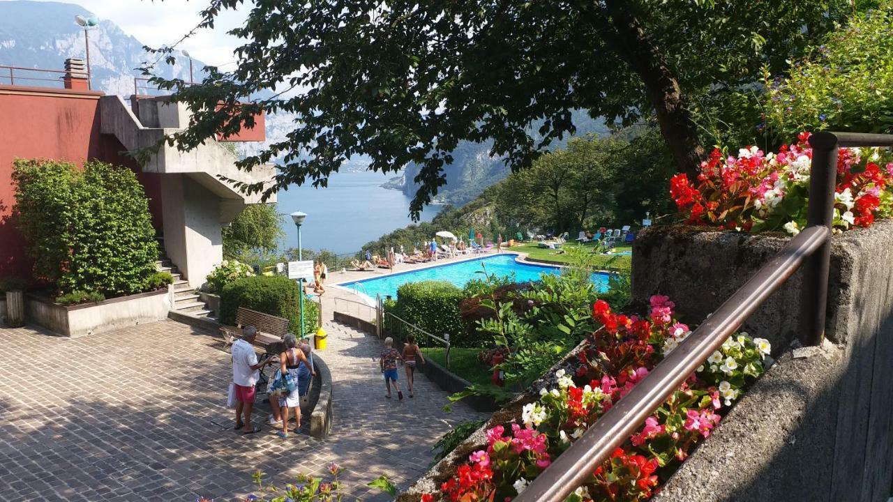 Casa Valbrona Вальброна Экстерьер фото